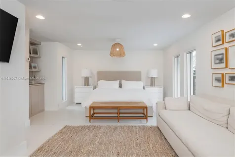 424 E Dilido Drive Miami Beach FL 33139