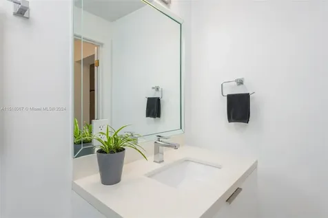 424 E Dilido Drive Miami Beach FL 33139