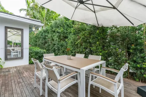 424 E Dilido Drive Miami Beach FL 33139
