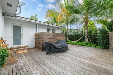 424 E Dilido Drive Miami Beach FL 33139