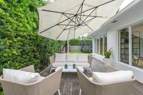 424 E Dilido Drive Miami Beach FL 33139