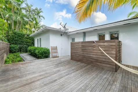 424 E Dilido Drive Miami Beach FL 33139