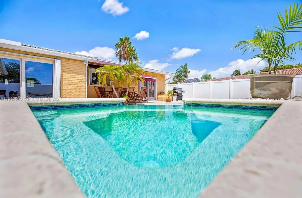 5320 NE 16th Terrace Fort Lauderdale FL 33334