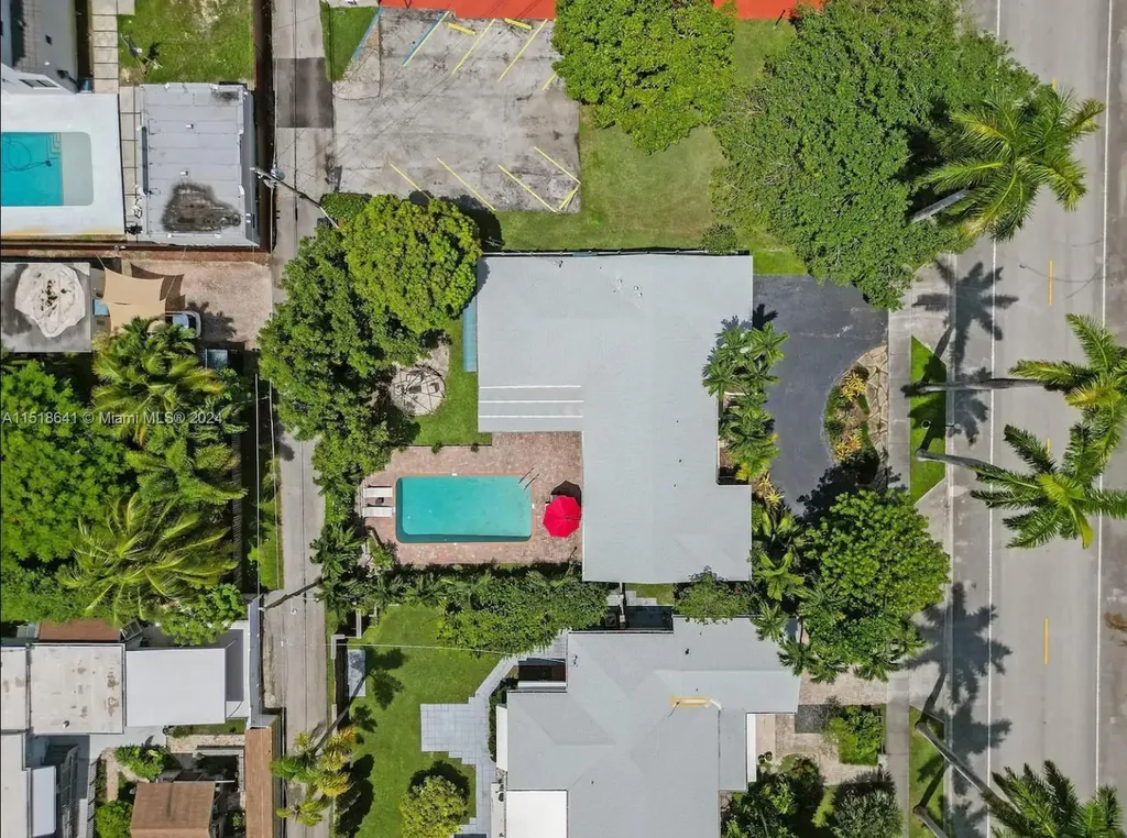 1342 Tyler Street Hollywood FL 33019