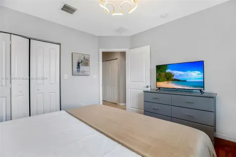 4710 NE 18th Terrace Fort Lauderdale FL 33308