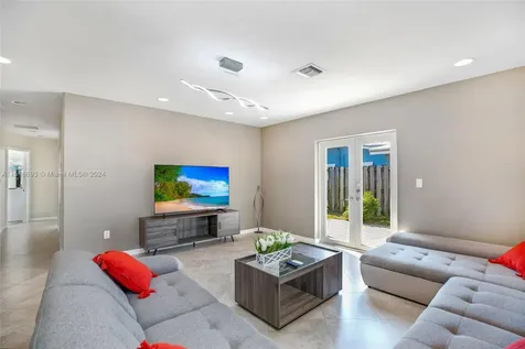 4710 NE 18th Terrace Fort Lauderdale FL 33308