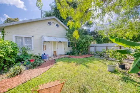 5934 Polk Street Hollywood FL 33021