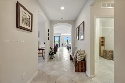 652 SE Monteiro Drive Port St. Lucie FL 34984