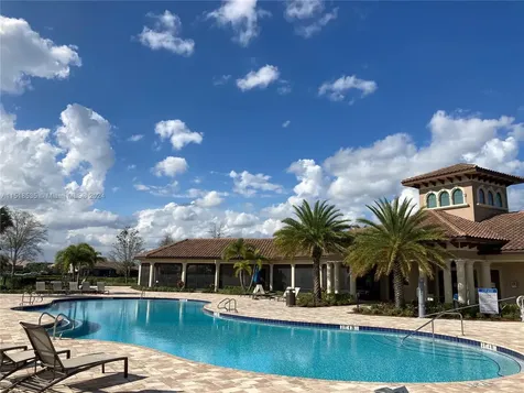 652 SE Monteiro Drive Port St. Lucie FL 34984