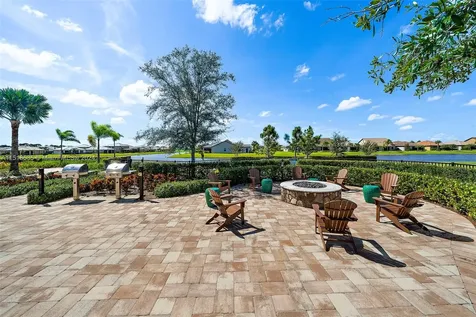 652 SE Monteiro Drive Port St. Lucie FL 34984
