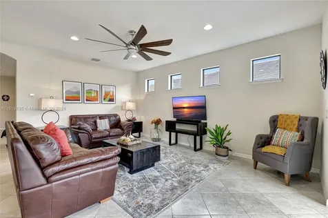 652 SE Monteiro Drive Port St. Lucie FL 34984