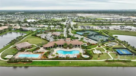 652 SE Monteiro Drive Port St. Lucie FL 34984