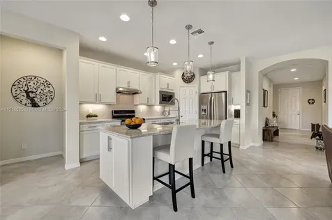 652 SE Monteiro Drive Port St. Lucie FL 34984