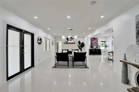 549 NE 12th Avenue Fort Lauderdale FL 33301