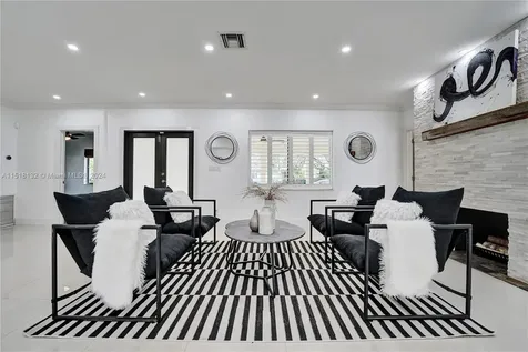 549 NE 12th Avenue Fort Lauderdale FL 33301