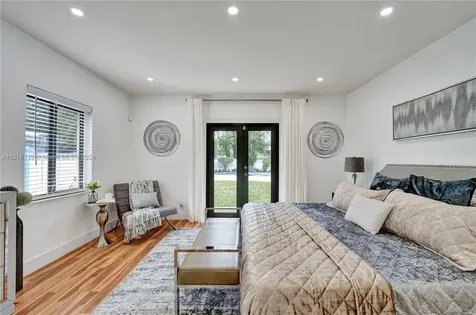 549 NE 12th Avenue Fort Lauderdale FL 33301