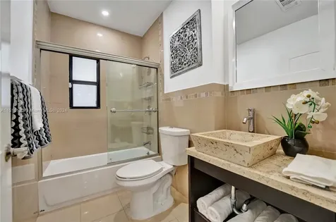 549 NE 12th Avenue Fort Lauderdale FL 33301