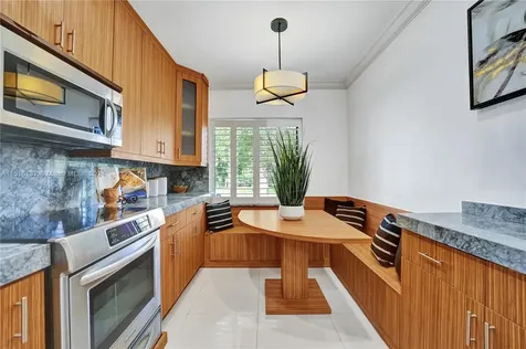 549 NE 12th Avenue Fort Lauderdale FL 33301