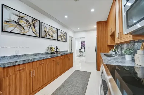 549 NE 12th Avenue Fort Lauderdale FL 33301