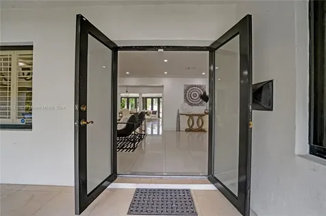 549 NE 12th Avenue Fort Lauderdale FL 33301