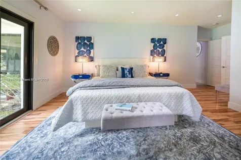 549 NE 12th Avenue Fort Lauderdale FL 33301