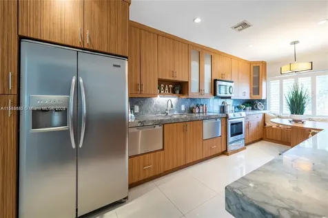 549 NE 12th Avenue Fort Lauderdale FL 33301