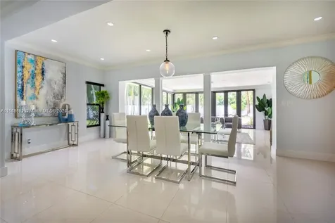 549 NE 12th Avenue Fort Lauderdale FL 33301