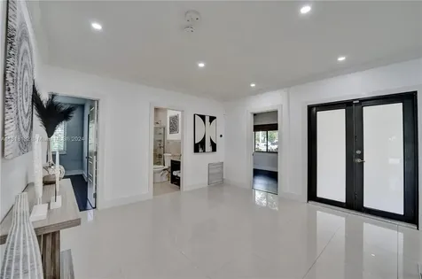 549 NE 12th Avenue Fort Lauderdale FL 33301