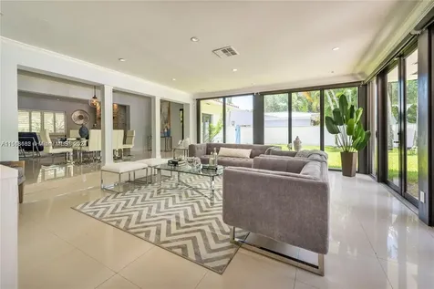 549 NE 12th Avenue Fort Lauderdale FL 33301