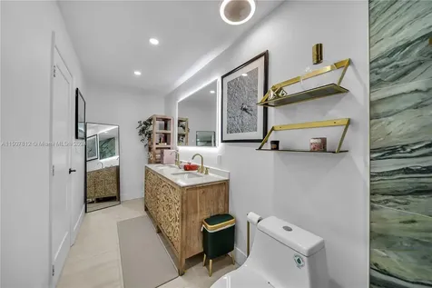 934 Michigan Avenue Miami Beach FL 33139