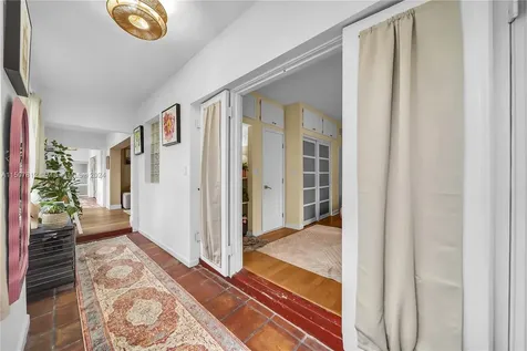 934 Michigan Avenue Miami Beach FL 33139