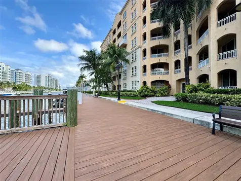 3001 NE 185th Street Aventura FL 33180