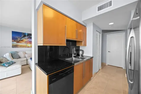 6365 Collins Avenue Miami Beach FL 33141