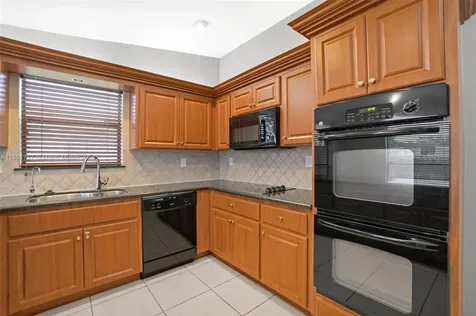 11710 S Island Road Cooper City FL 33026