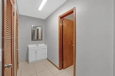 11710 S Island Road Cooper City FL 33026