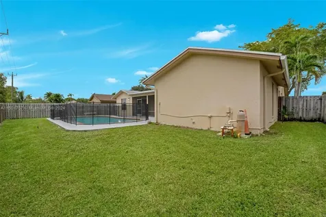 11710 S Island Road Cooper City FL 33026