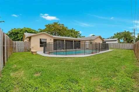 11710 S Island Road Cooper City FL 33026