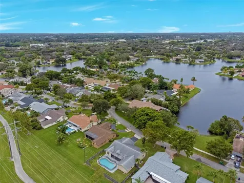 11710 S Island Road Cooper City FL 33026