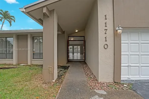 11710 S Island Road Cooper City FL 33026