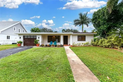 5781 SW 16th Court Plantation FL 33317