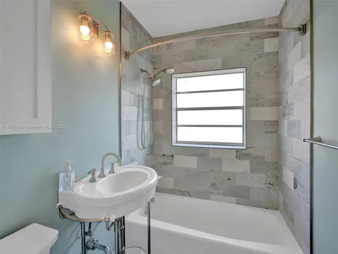 1115 SW 21st Street Fort Lauderdale FL 33315