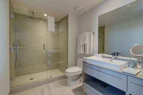 4010 S Ocean Drive Hollywood FL 33019