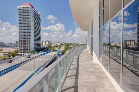 4010 S Ocean Drive Hollywood FL 33019
