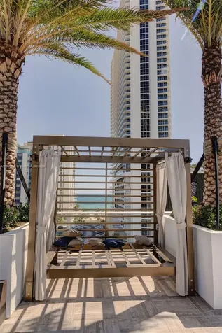 4010 S Ocean Drive Hollywood FL 33019