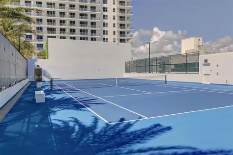 4010 S Ocean Drive Hollywood FL 33019
