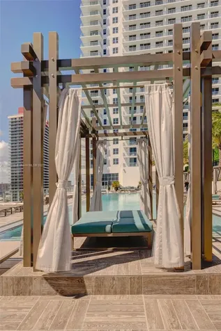 4010 S Ocean Drive Hollywood FL 33019