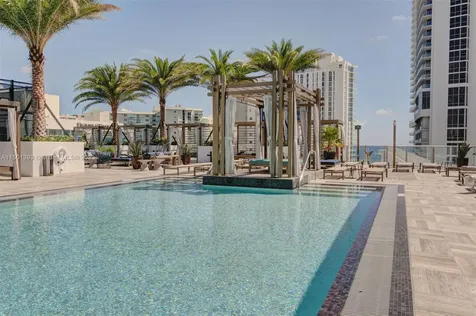 4010 S Ocean Drive Hollywood FL 33019