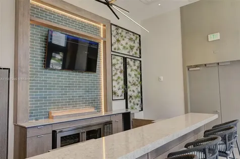 4010 S Ocean Drive Hollywood FL 33019