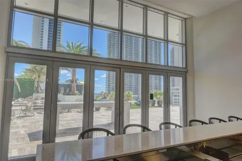 4010 S Ocean Drive Hollywood FL 33019
