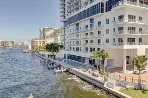 4010 S Ocean Drive Hollywood FL 33019